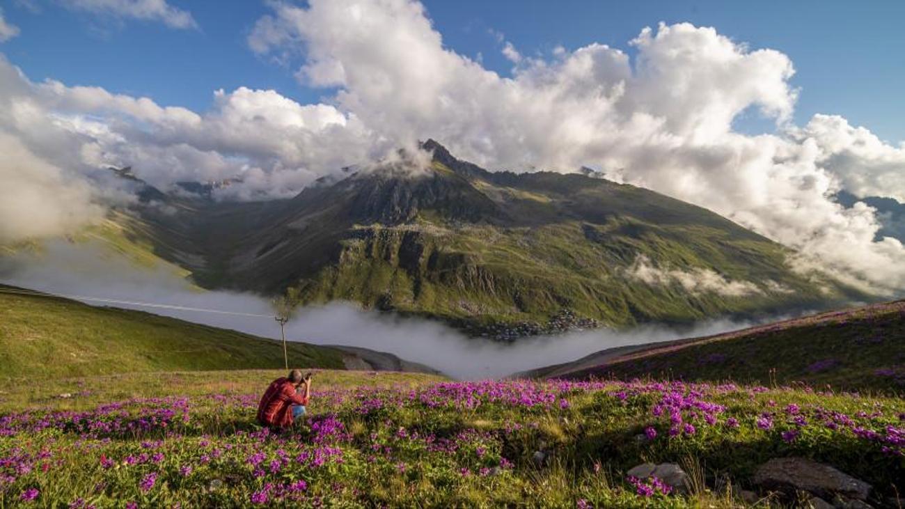 2 bin 450 rakimli yaylada goz alici bulut denizi seyahat haberleri