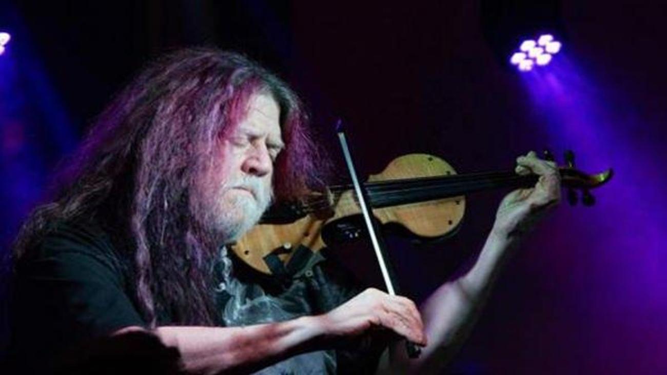 unlu_rock_yildizi_robby_steinhardt_hayatini_kaybetti_1626774706_3795.jpg