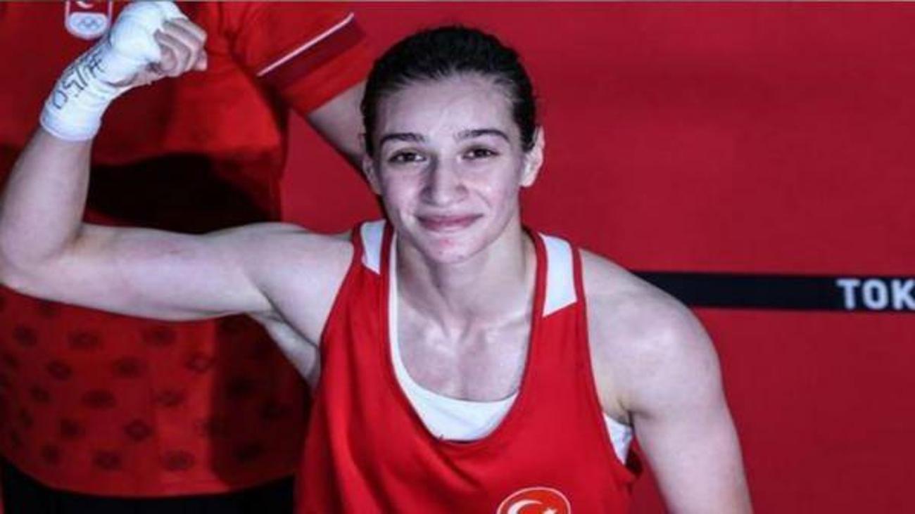 milli_boksor_buse_naz_cakiroglu_tokyoda_yari_finalde_1627801396_4204.jpg