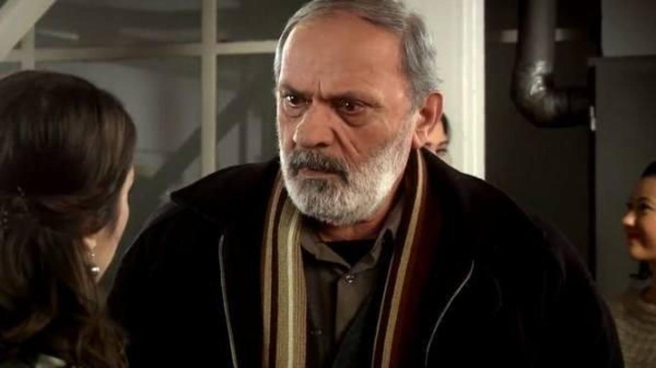 usta_oyuncu_metin_cekmez_hayatini_kaybetti_1629893254_3276.jpg