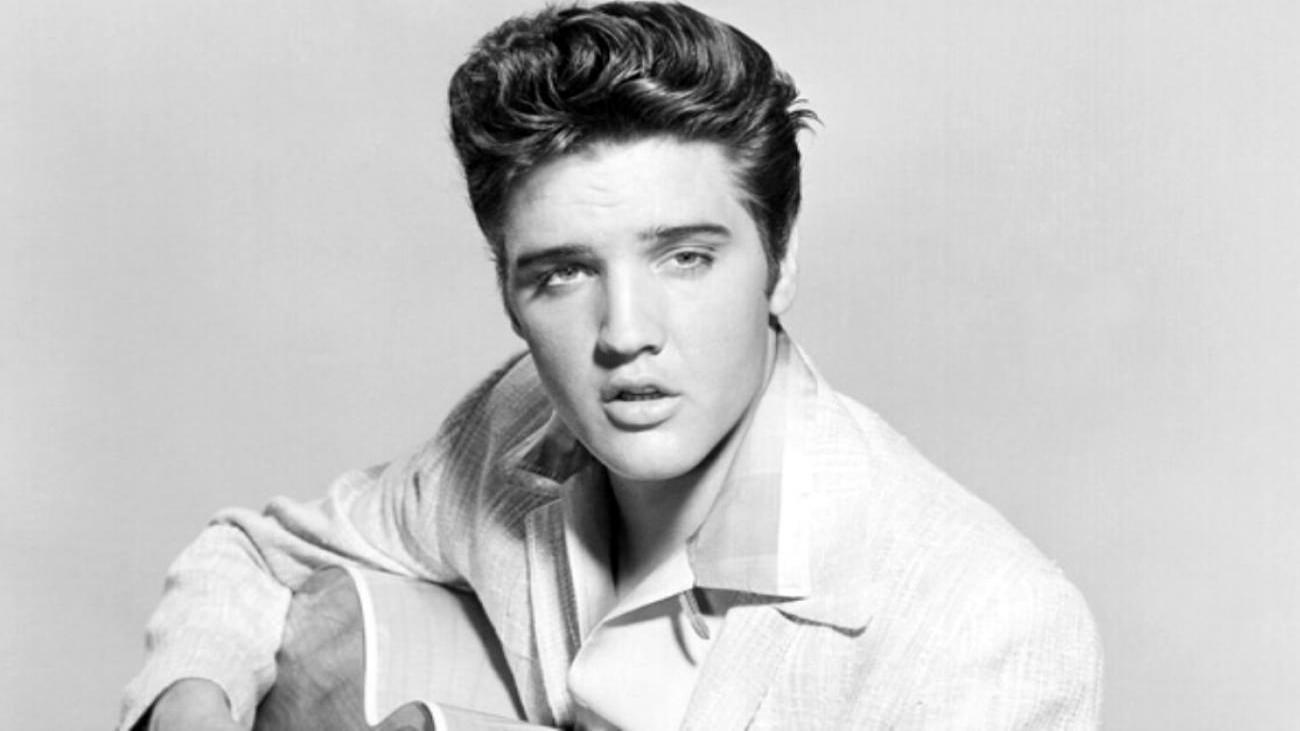 elvis_presleyin_saci_muzayede_rekor_fiyata_satildi_1631086305_2529.jpg