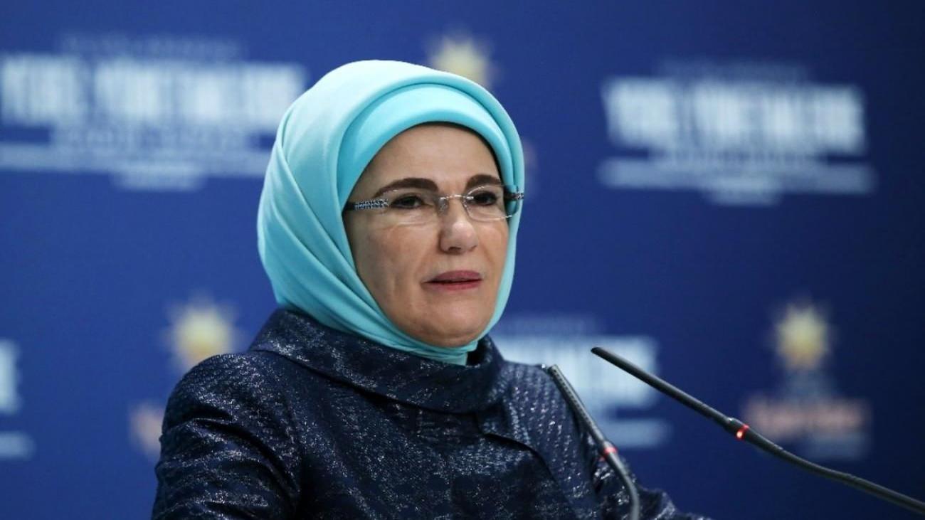 emine_erdogandan_koruyucu_aile_olma_cagrisi_1636460858_473.jpg