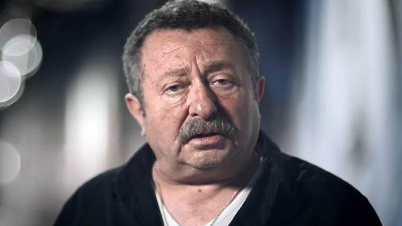 usta_oyuncu_erkan_cani_isitme_cihazina_mahkum_eden_tokat_1636786470_5408.jpg
