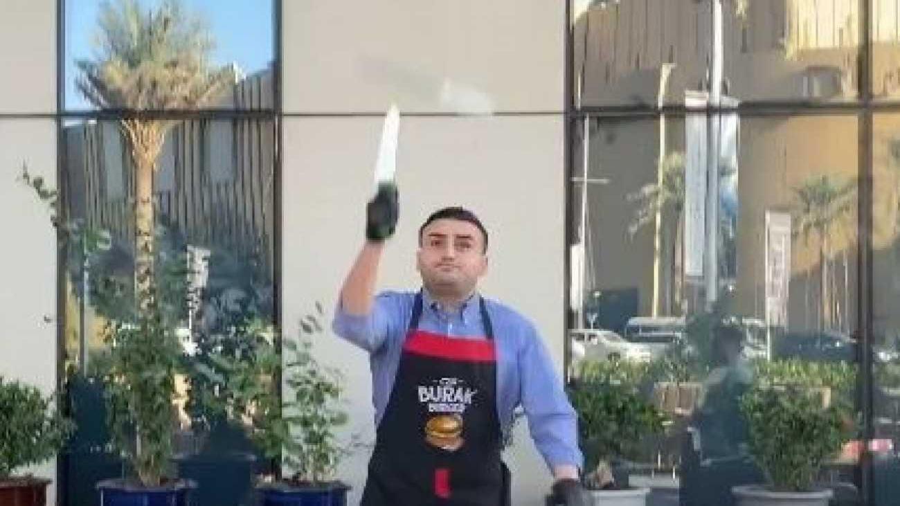 czn_burak_yurekleri_agizlara_getirdi_o_anlari_sosyal_medya_hesabindan_paylasti_1638364407_6891.jpg