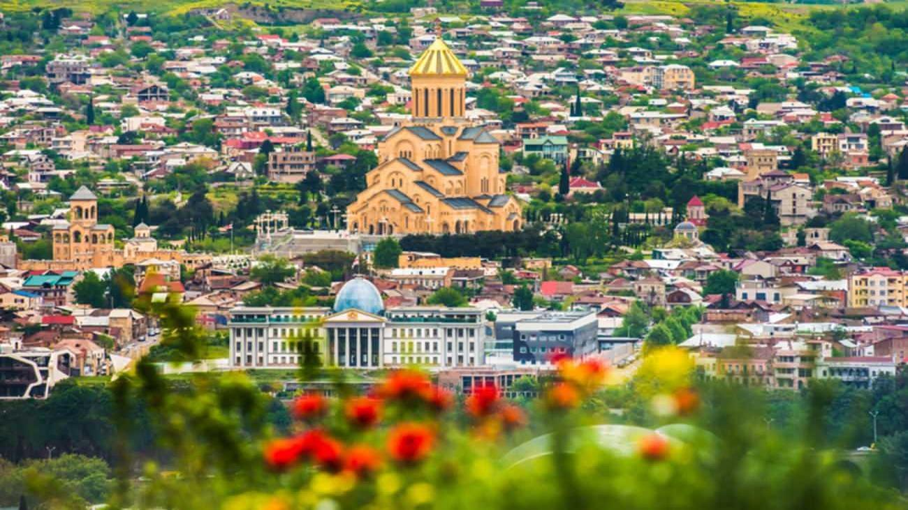 2022_pasaportsuz_ve_vizesiz_kimlikle_gidilebilen_ulkeler_hangileridir_1640695453_1617.jpg