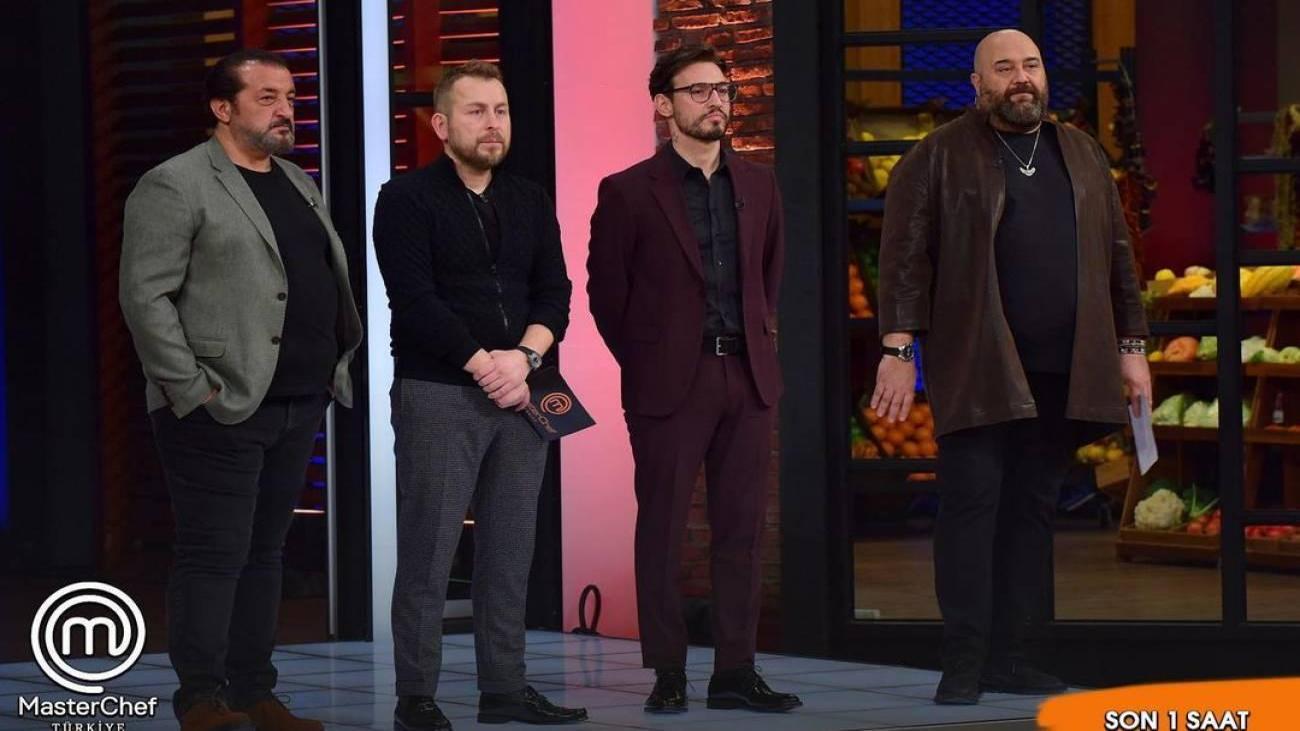 masterchef_turkiyede_ucuncu_sef_ceketini_kim_kazandi_ucuncu_ceyrek_finalist_1641456632_1622.jpg