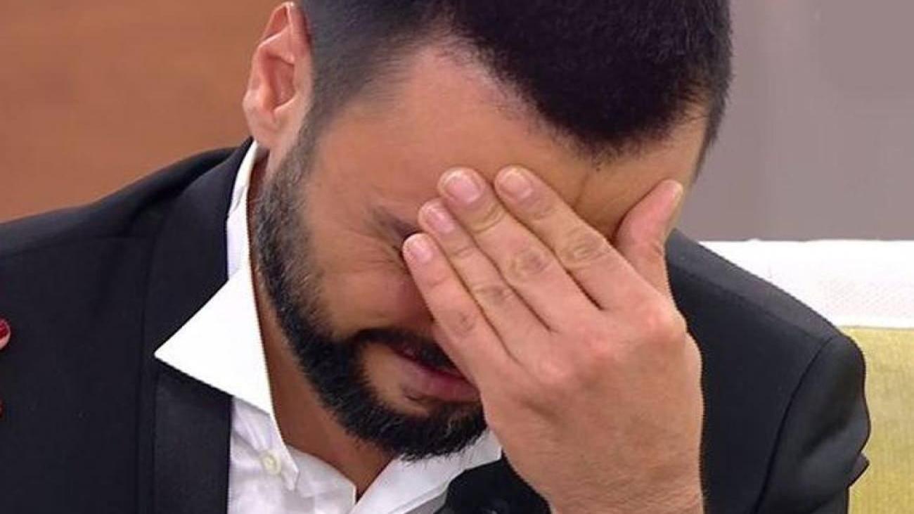 unlu_turkucu_alisanin_aylardir_acisi_dinmiyor_careyi_orada_buldu_1641188741_2532.jpg