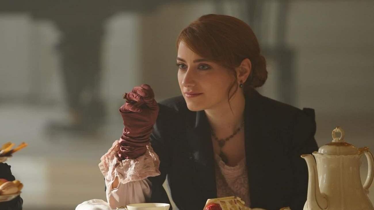 pera_palasta_gece_yarisi_filminin_fragmani_yayinlandi_1644241918_8601.jpg