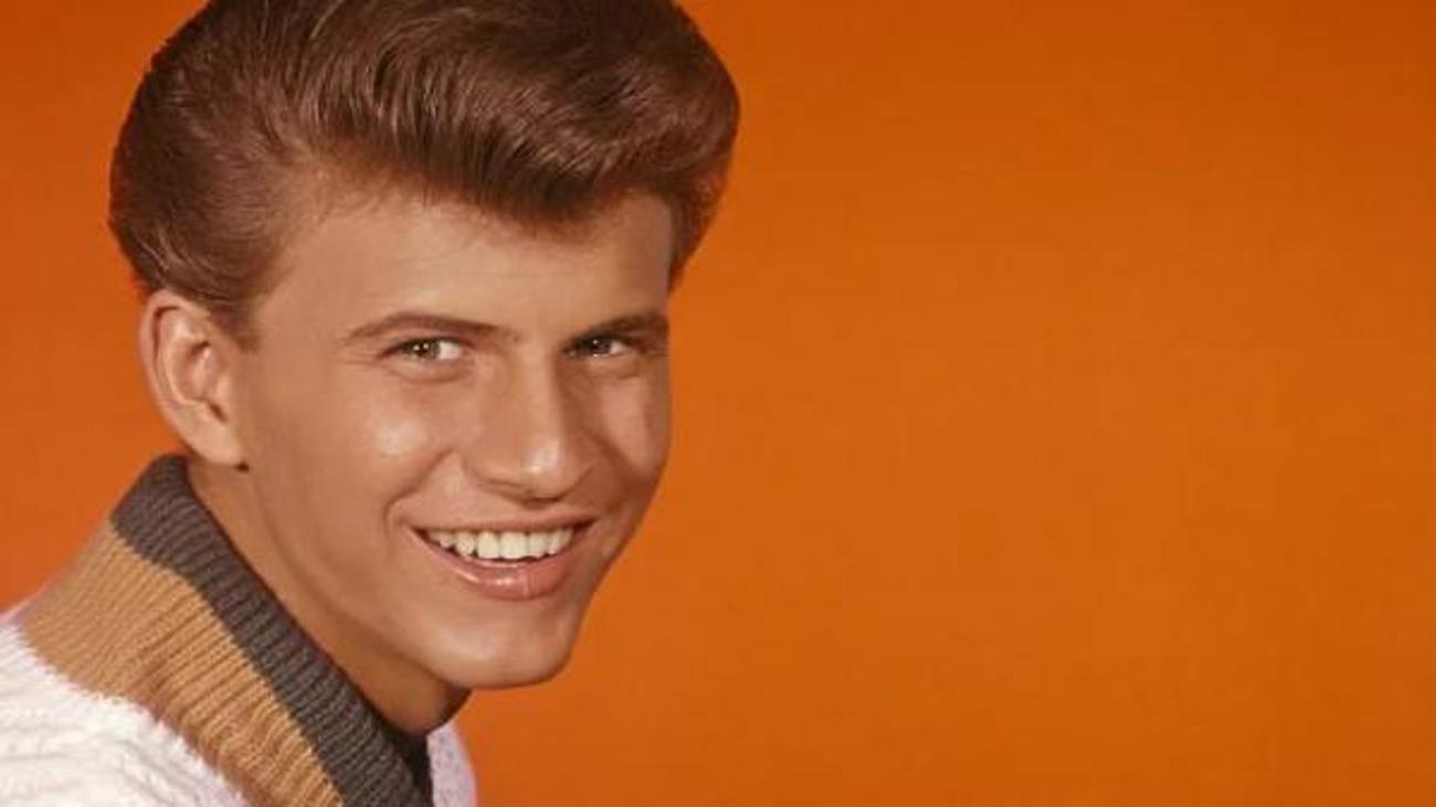 60larin_unlu_sarkicisi_bobby_rydell_hayatini_kaybetti_1649328228_6458.JPG