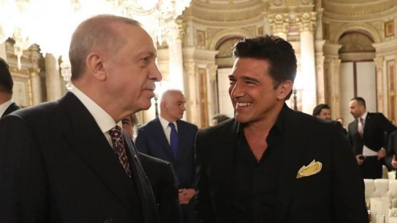 hakan_ural_dolmabahce_sarayindaki_iftardan_paylasti_reis_ile_iftar_1650189350_1857.jpg