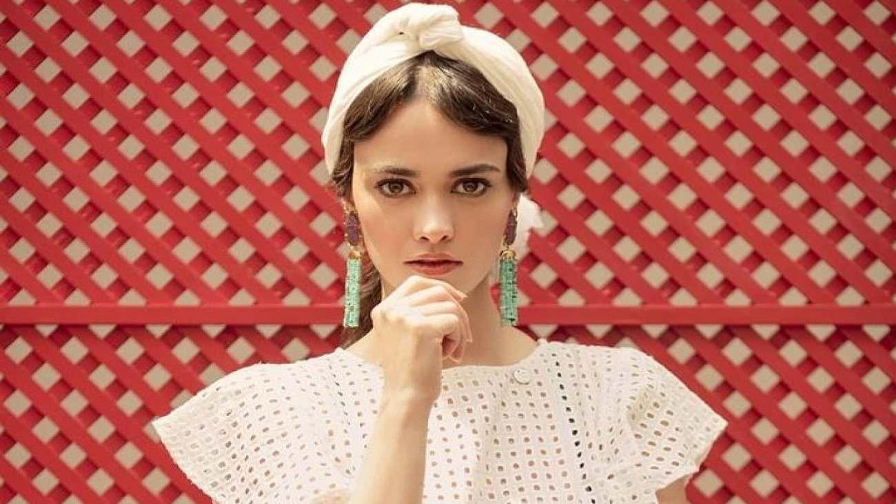 hande_soraldan_hamilelik_pozlarina_begeni_yagmuru_1650525828_407.jpg