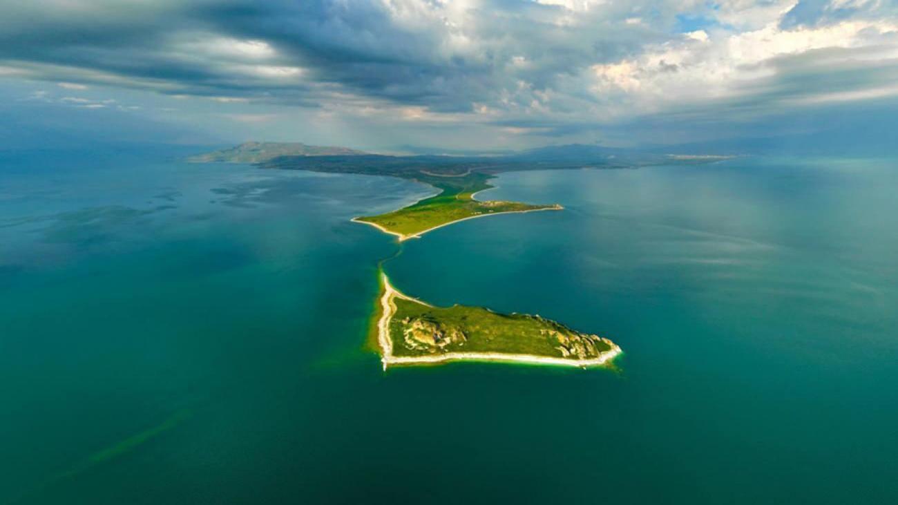 carpanak_adasi_nerede_carpanak_adasi_nasil_bir_yer_1657549147_8302.jpg