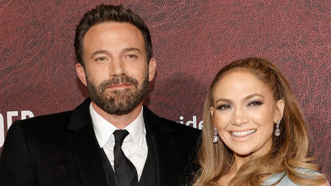 ben_affleck_ve_jennifer_lopez_evlendi_1658131949_2647.jpg