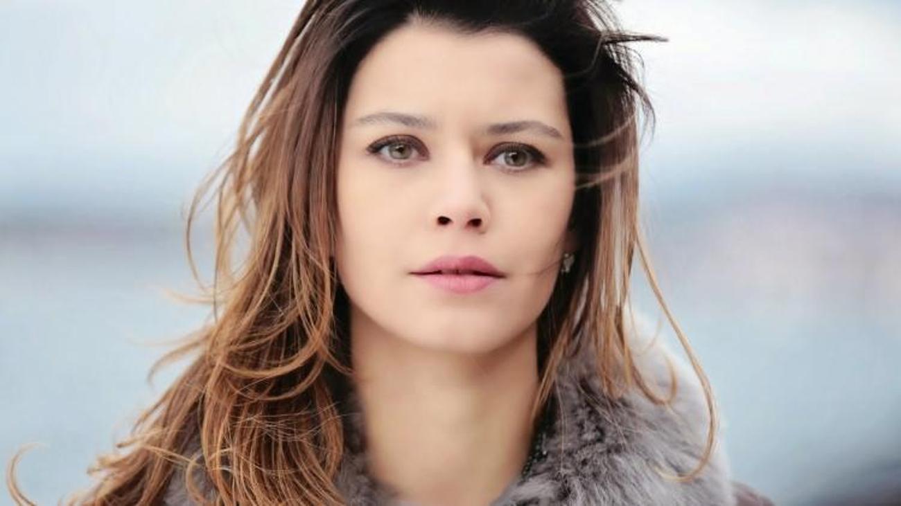 Beren Saat�in son hali herkesi şaşırttı! Magazin Haberleri