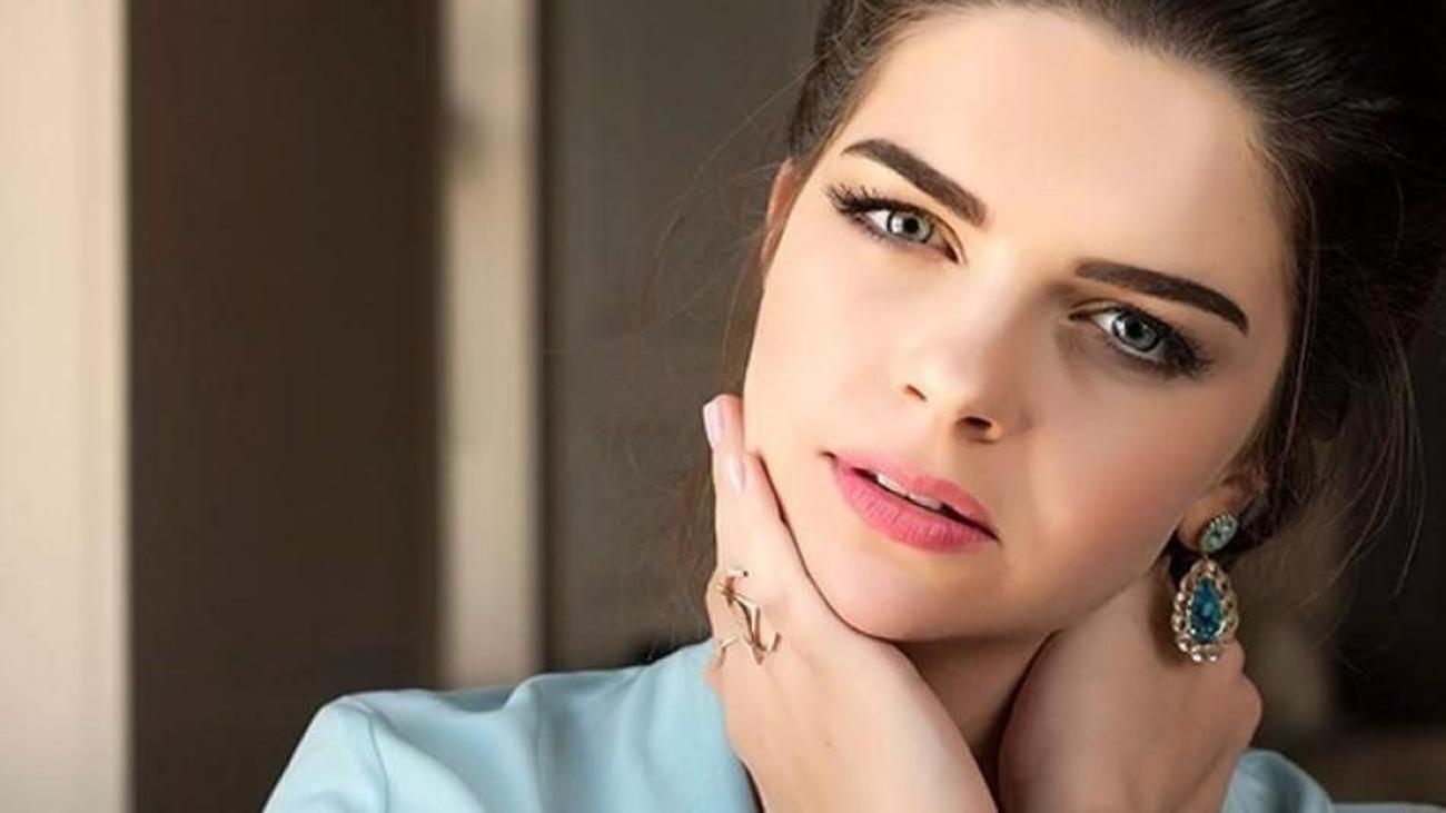 Pelin Karahan Bodrum�da görüntülendi! Magazin Haberleri