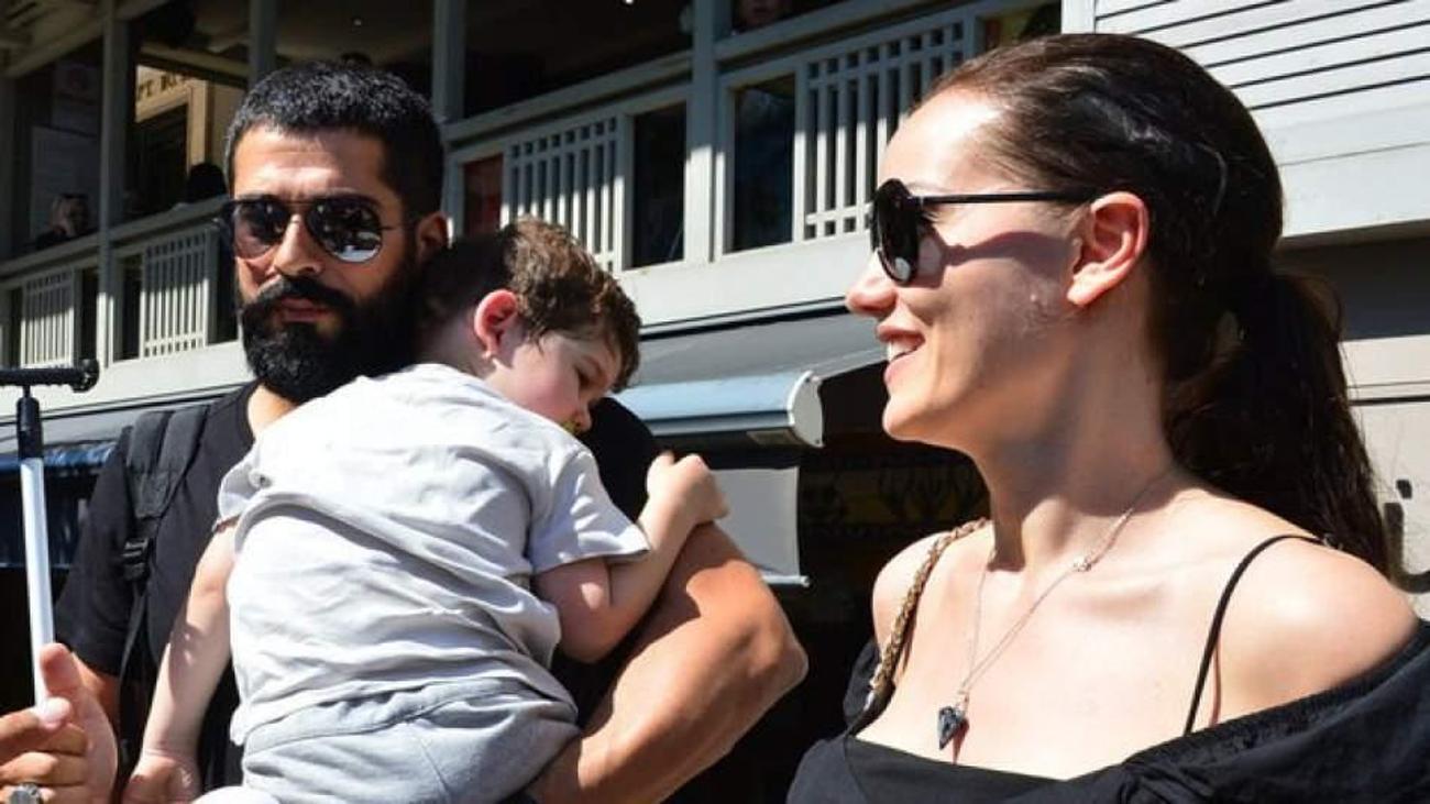 Karan bebek alışverişte düştü! Fahriye Evcen�in
