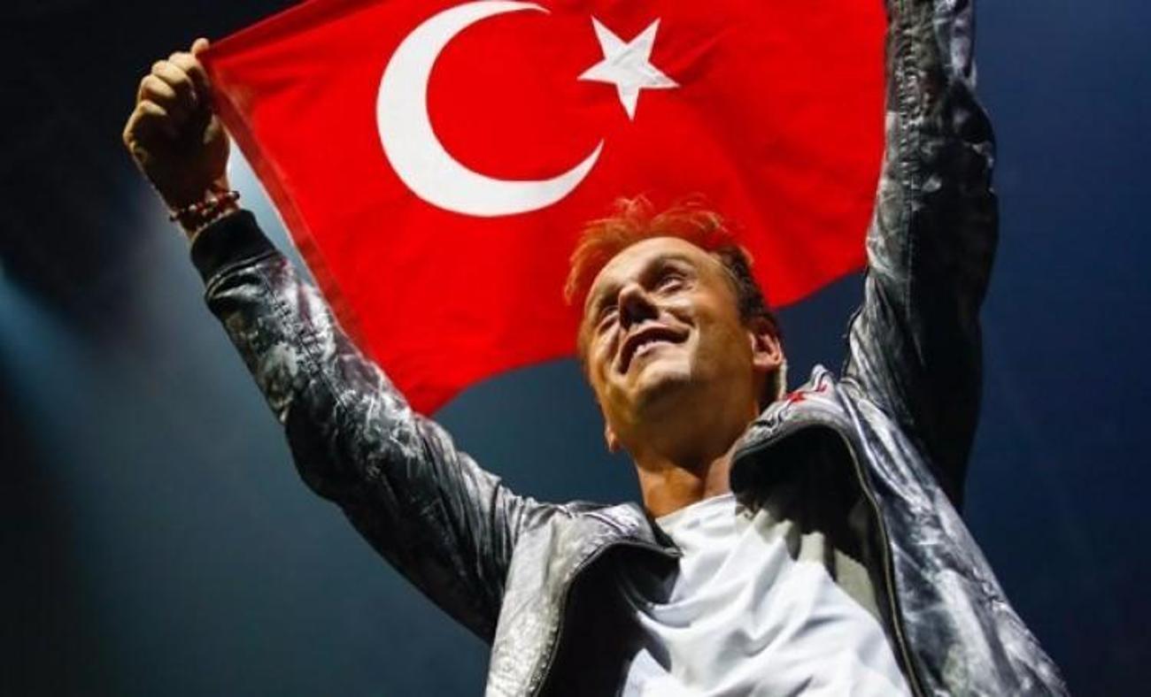 Armin van Buuren, İstanbullulardan tam not aldı