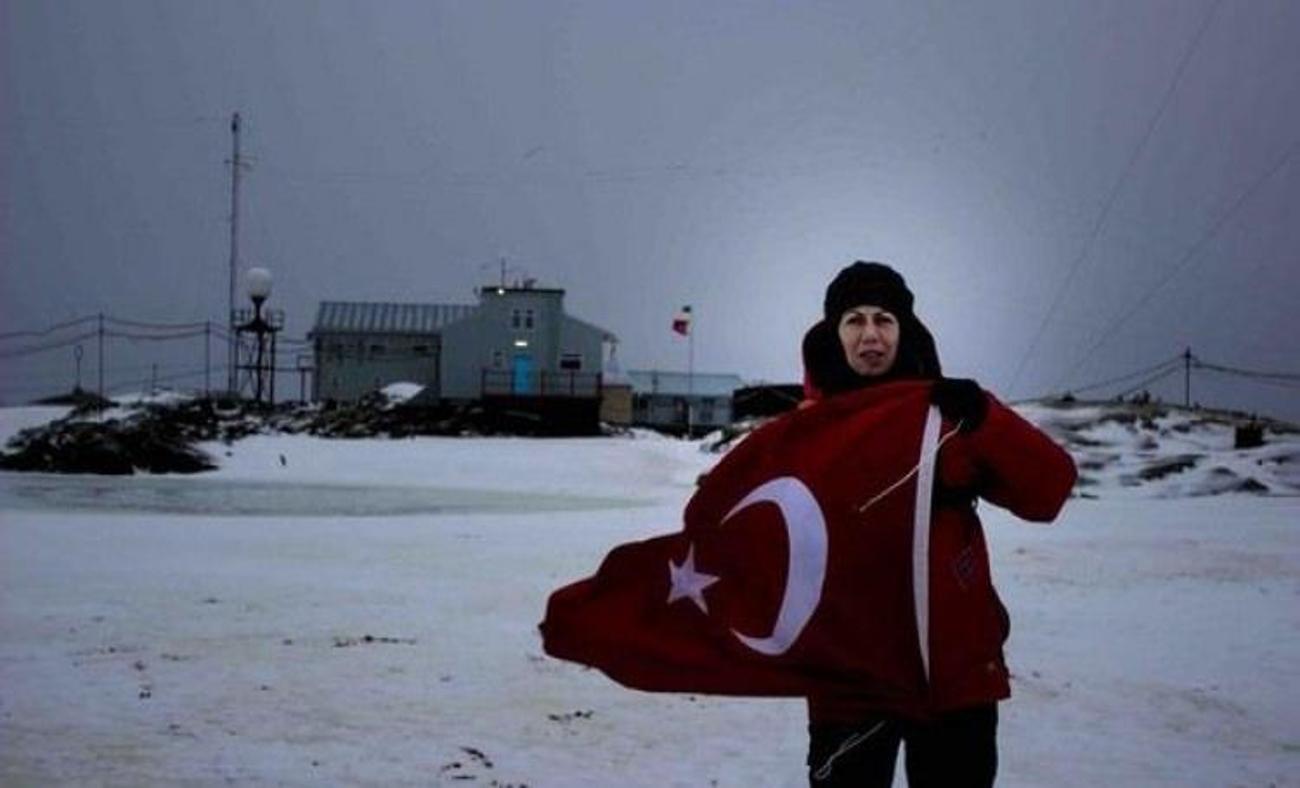 Türk bilim kadınlarının Antartika'da çıkarması