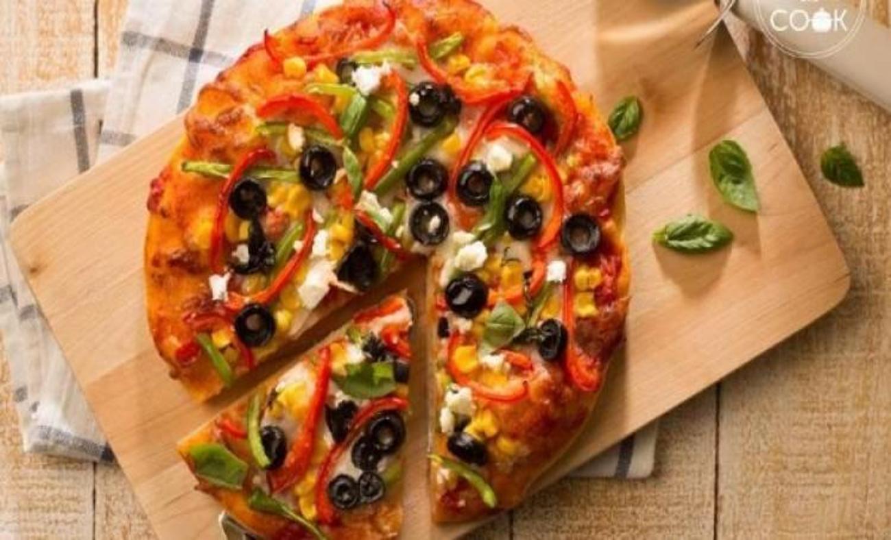 Zeytinli ve fesleğenli pizza tarifi