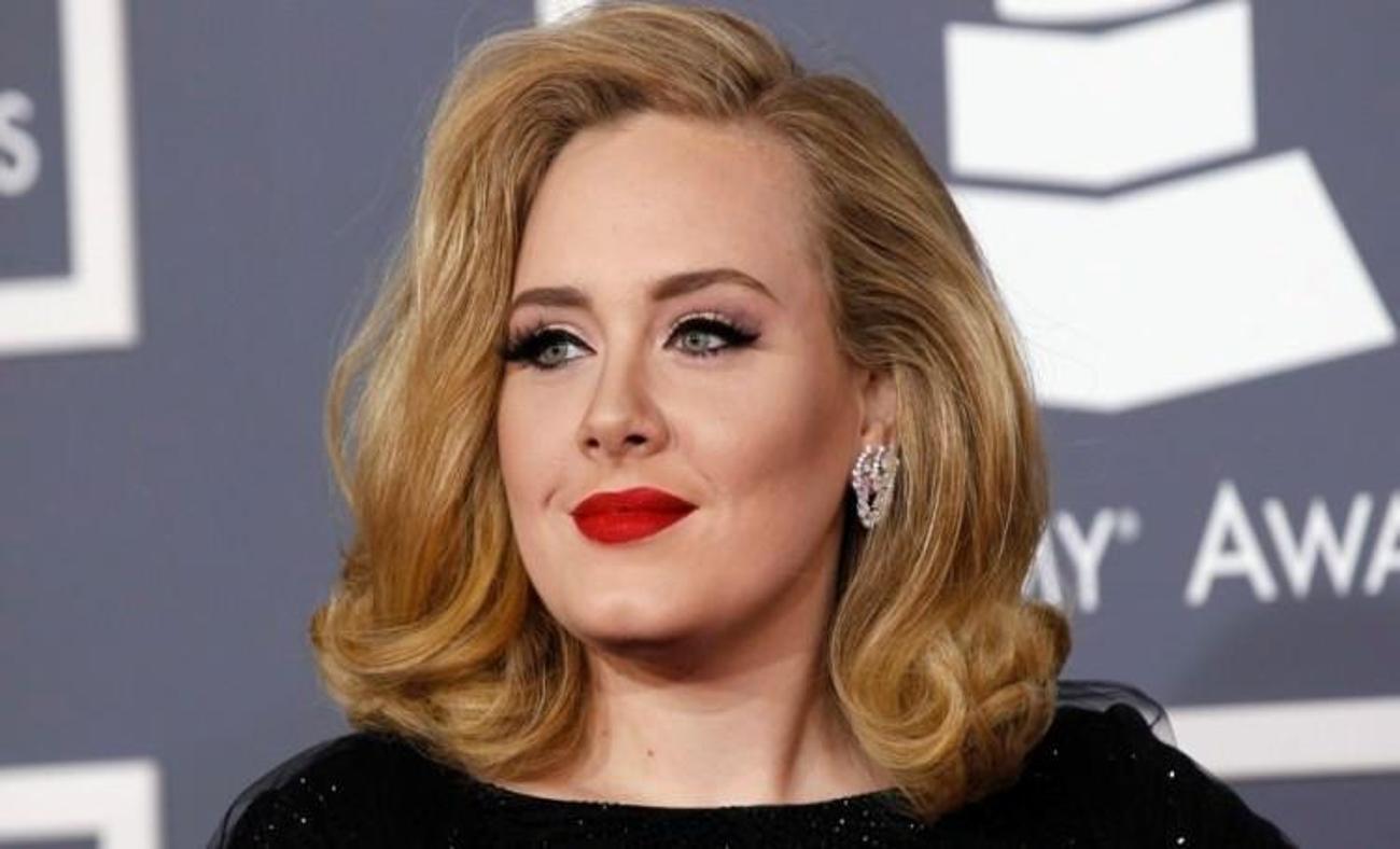 Adele'den hayranlarına kötü haber!