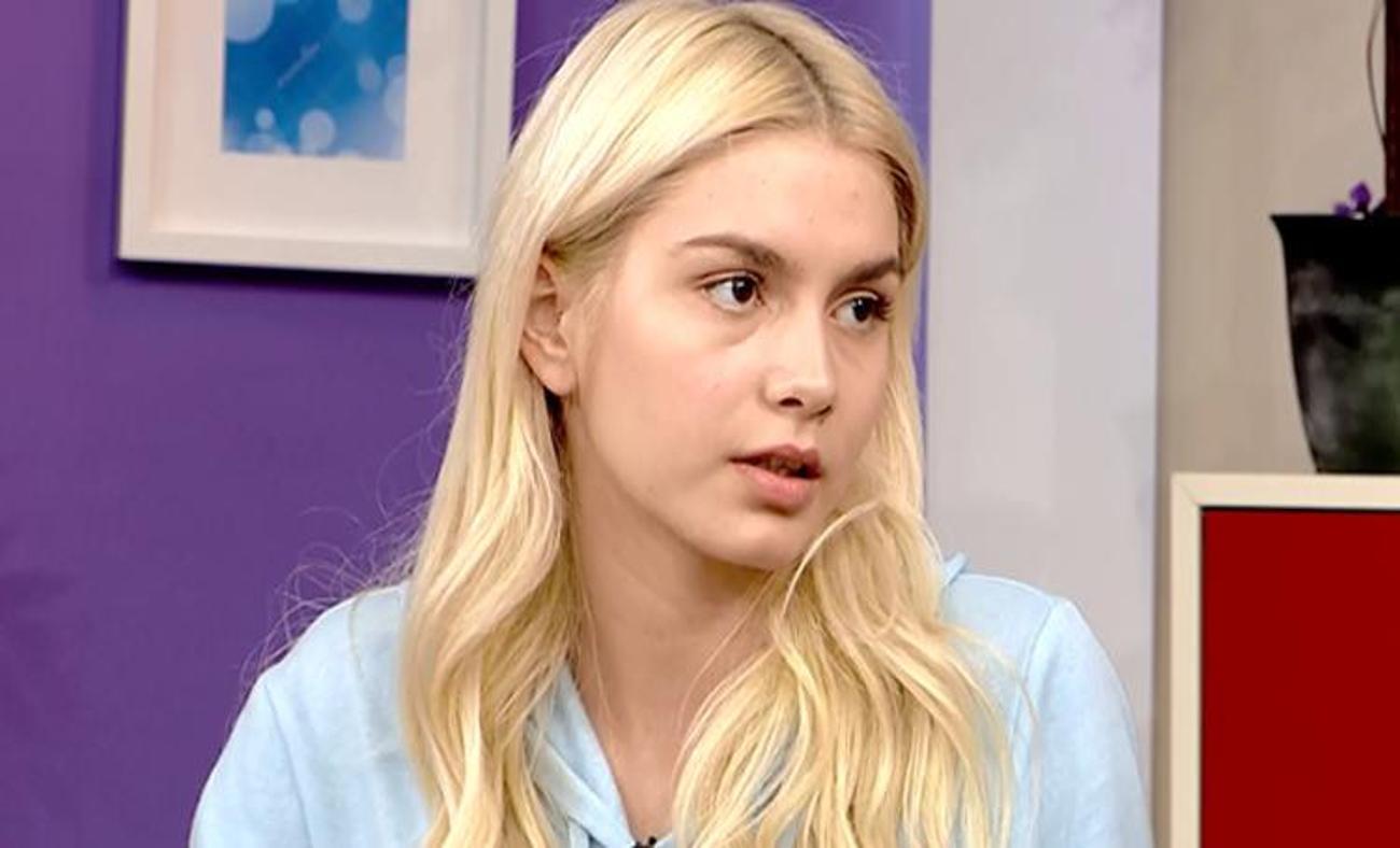 Aleyna Tilki'ye sahnede yumurtalı saldırı