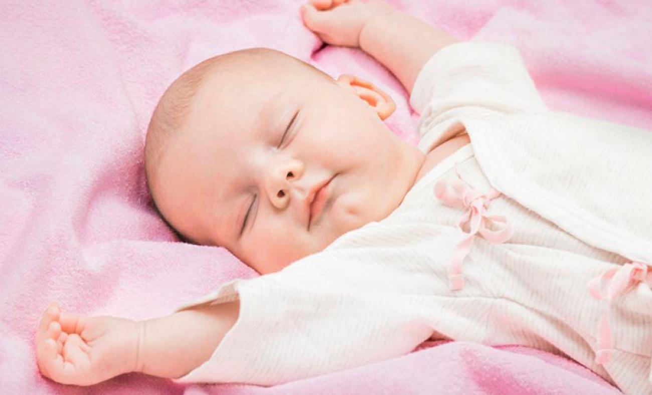 40 saniyede bebek uyutma yöntemi