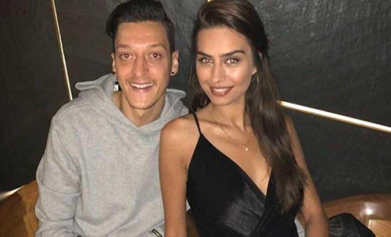 Amine Gülşe ve Mesut Özil oyuncu Shah Rukh'la buluştu