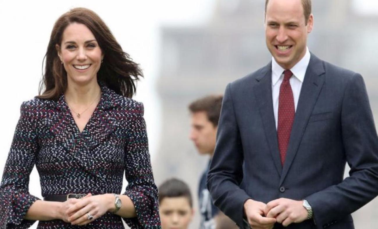 Prince William ile Kate Middleton yürüyerek çocuklarını okula bıraktı!