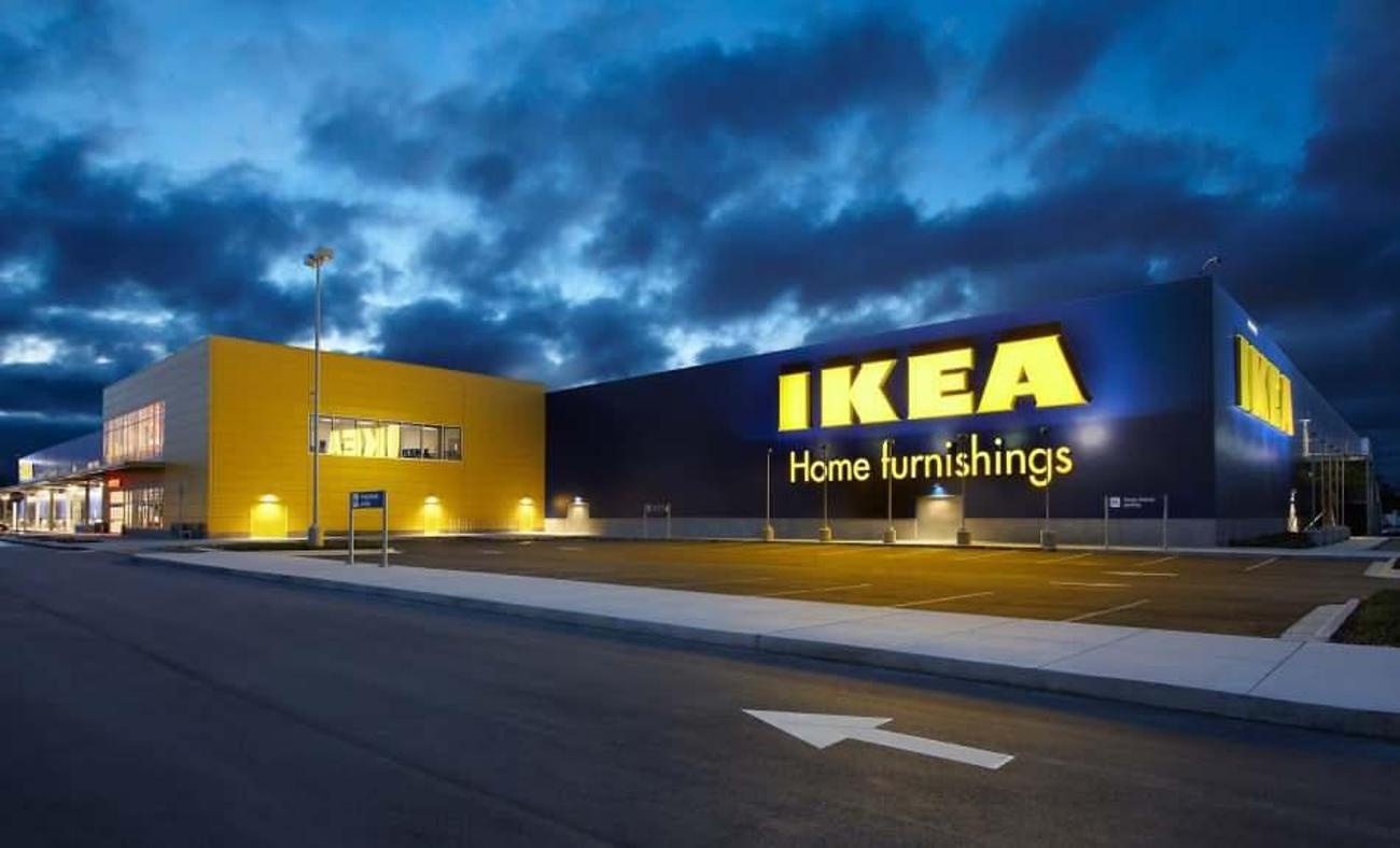 IKEA İsviçre mağazasında tesettürlü çalışan olmasına tepki gösteren kişiye cevap verdi!
