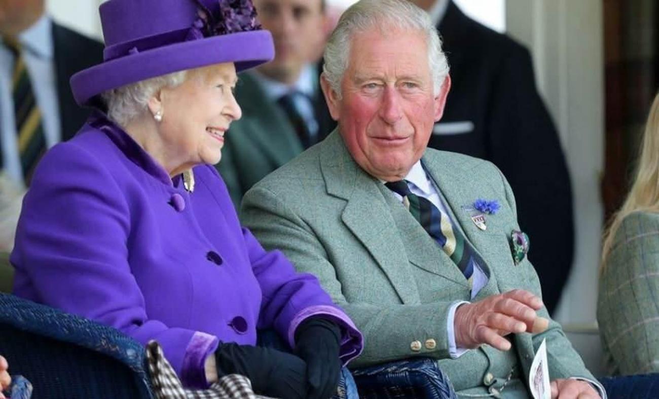 Kraliçe Elizabeth 'tahtı oğlu Prens Charles'e bırakacak iddiası!