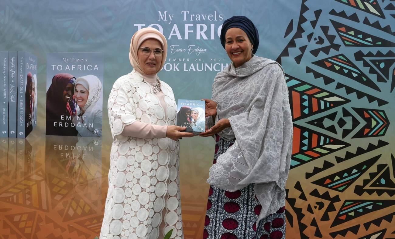 Emine Erdoğan 'Afrika Seyahatlerim' adlı ilk kitabının tanıtımını New York’ta yaptı
