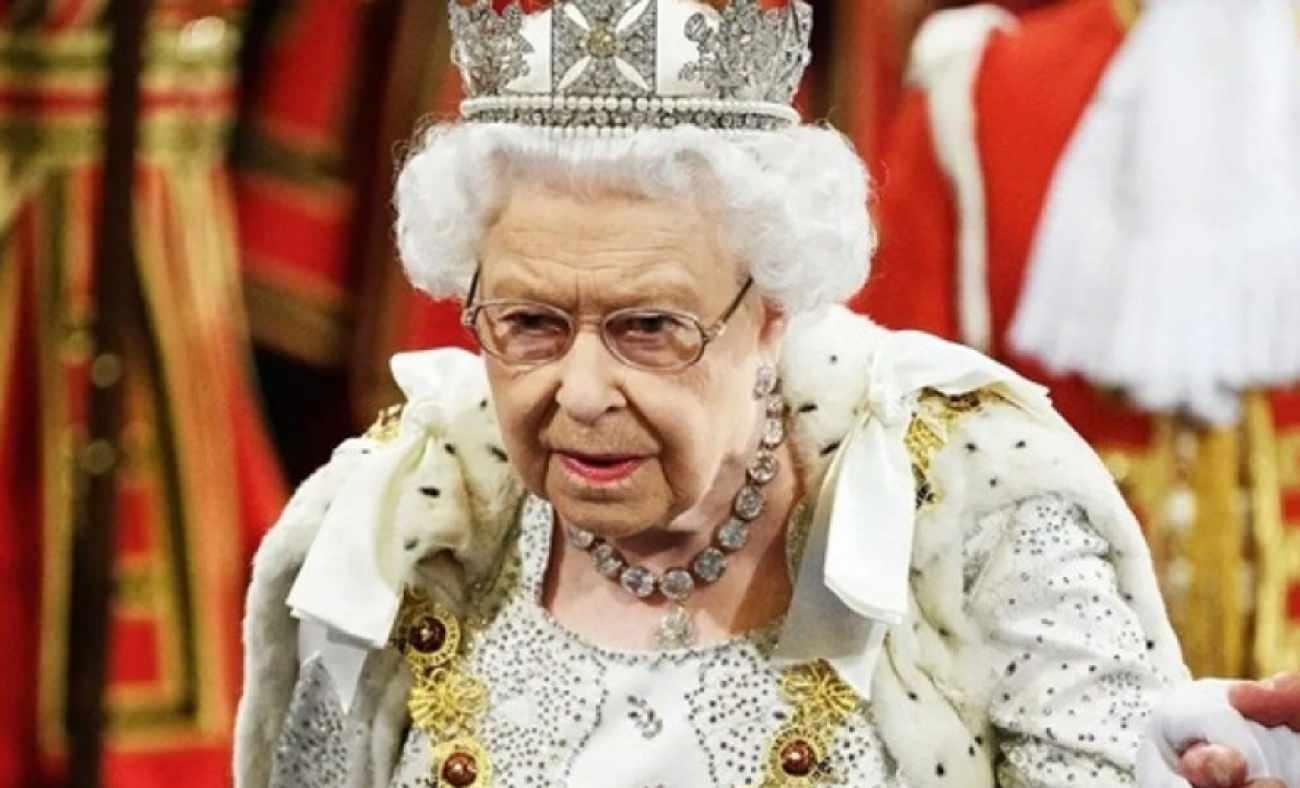 95 yaşındaki Kraliçe II.Elizabeth dört gözle yeni yılı bekliyor! - Magazin Haberleri