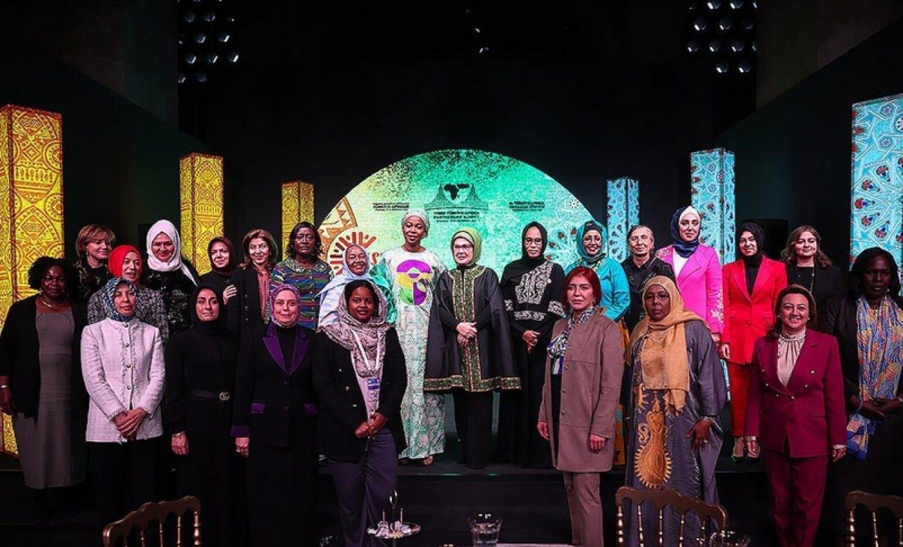 Emine Erdoğan Afrikalı 'first lady'ler ile bir araya geldi