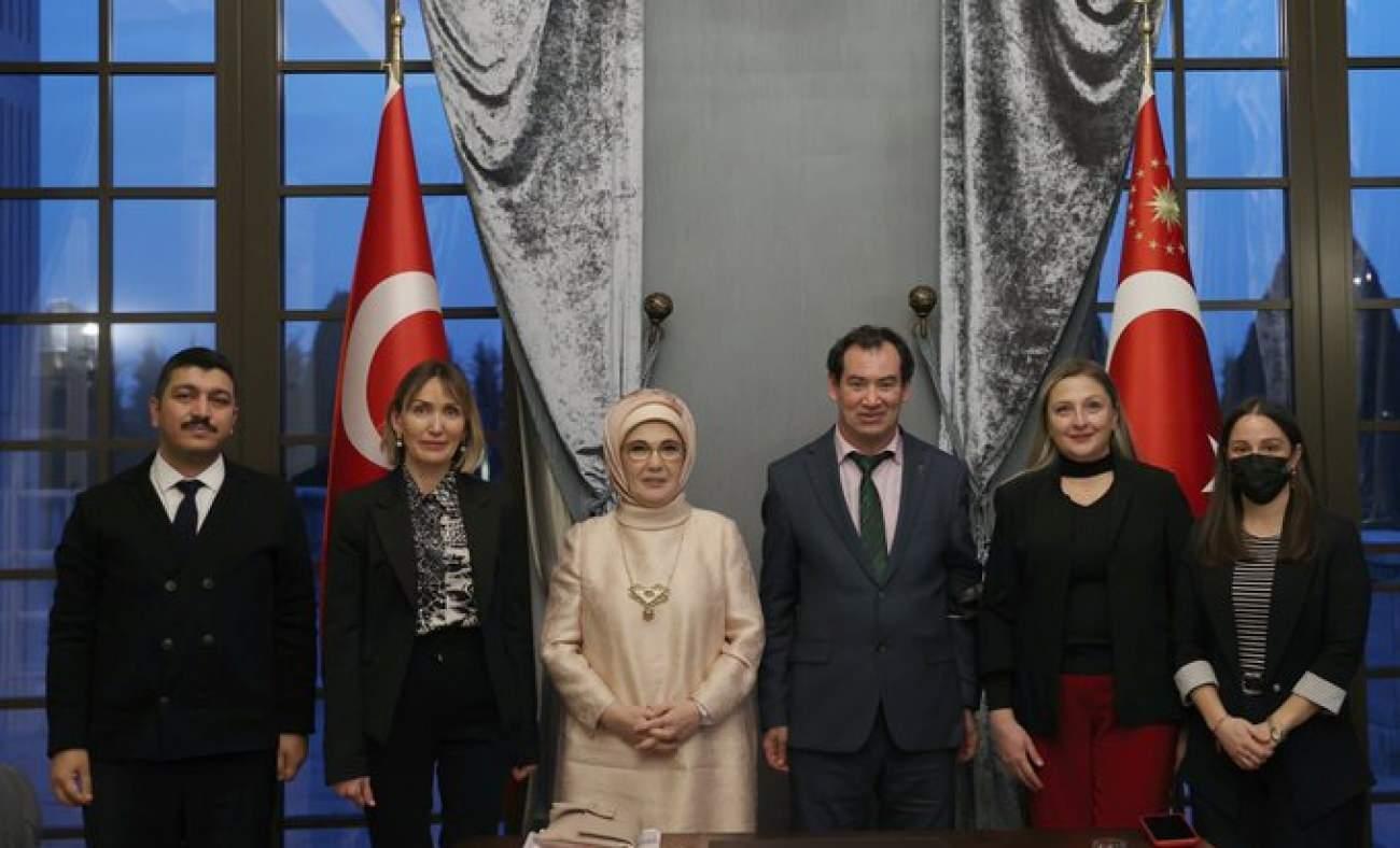 Emine Erdoğan Serebral Palsili Çocuklar Derneği temsilcileriyle bir araya geldi!