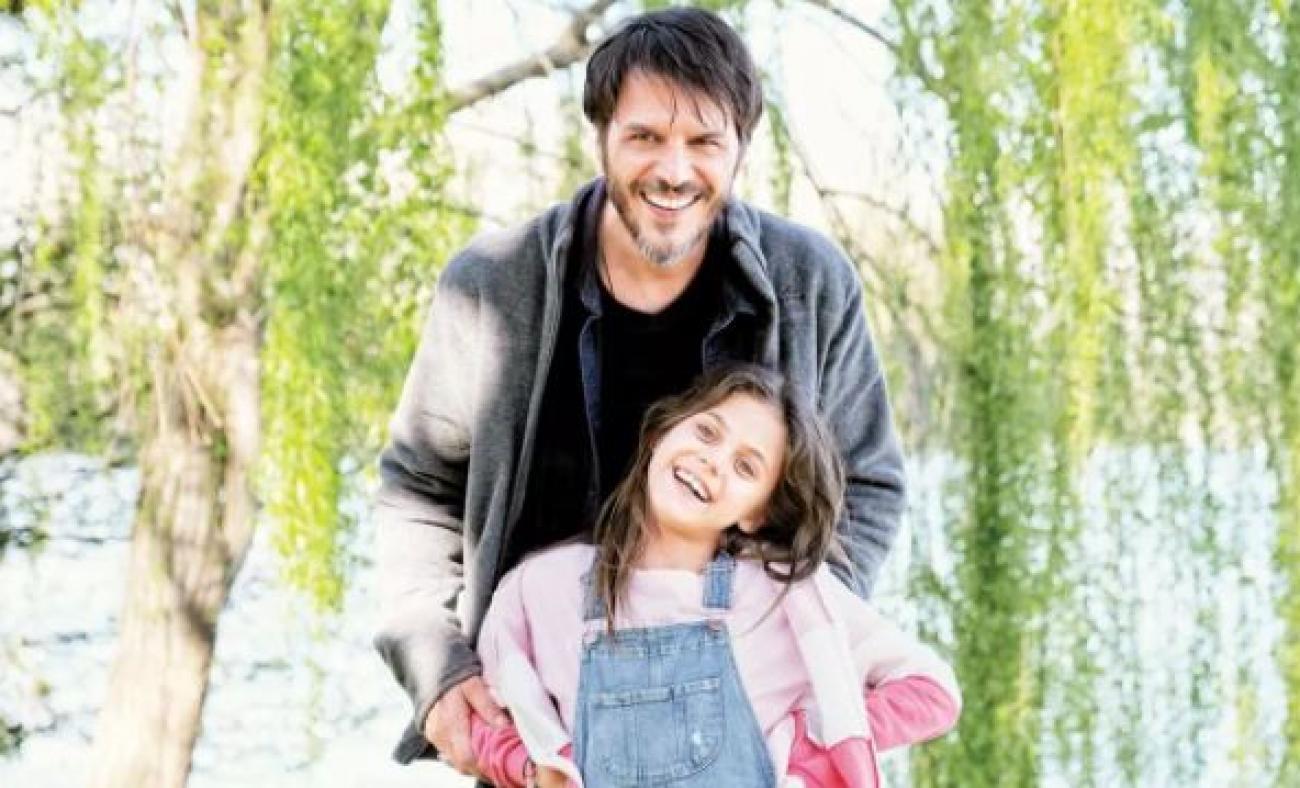 Mehmet Günsür kızı Cloe ile dizide oynadı! Baba-kız İtalyanların gönlünü fethetti