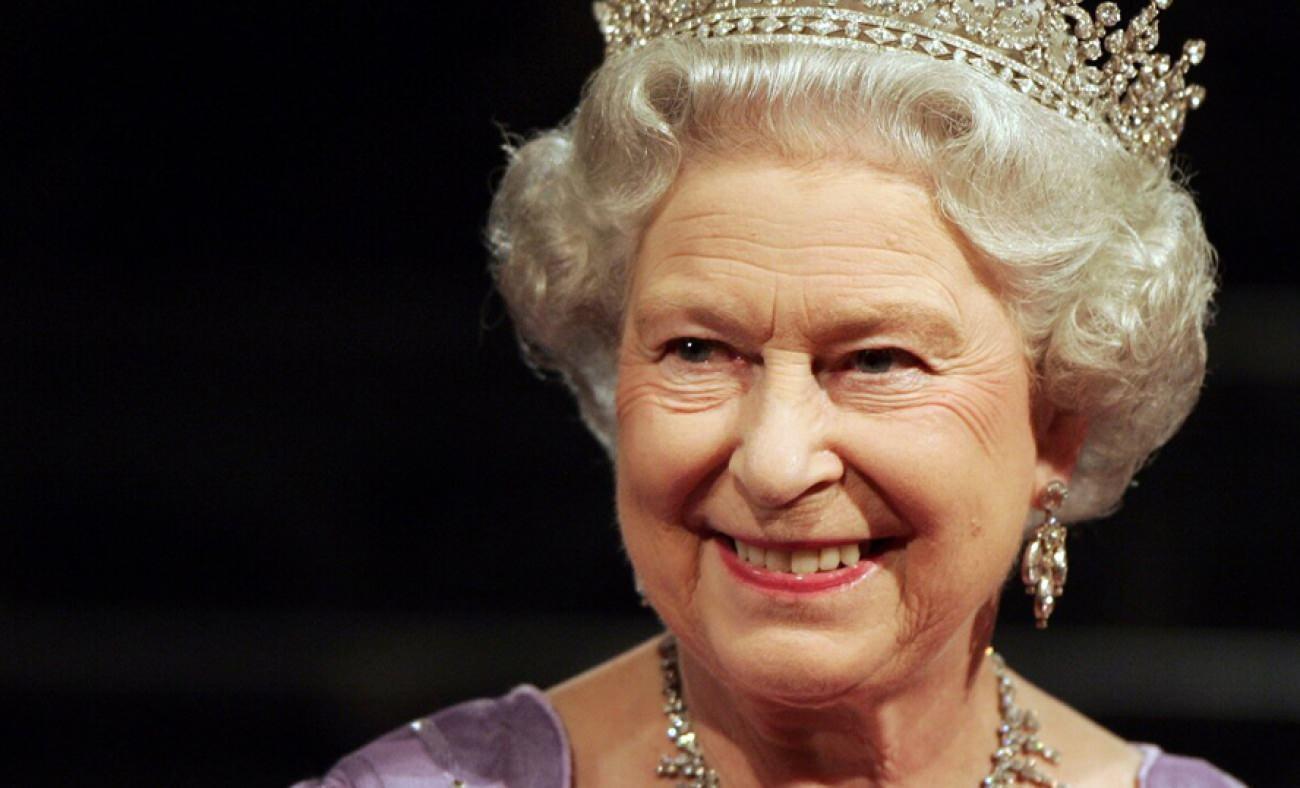 Kraliçe II. Elizabeth 59 yıllık geleneği bozdu! Prens Charles annesinin yerine geçti