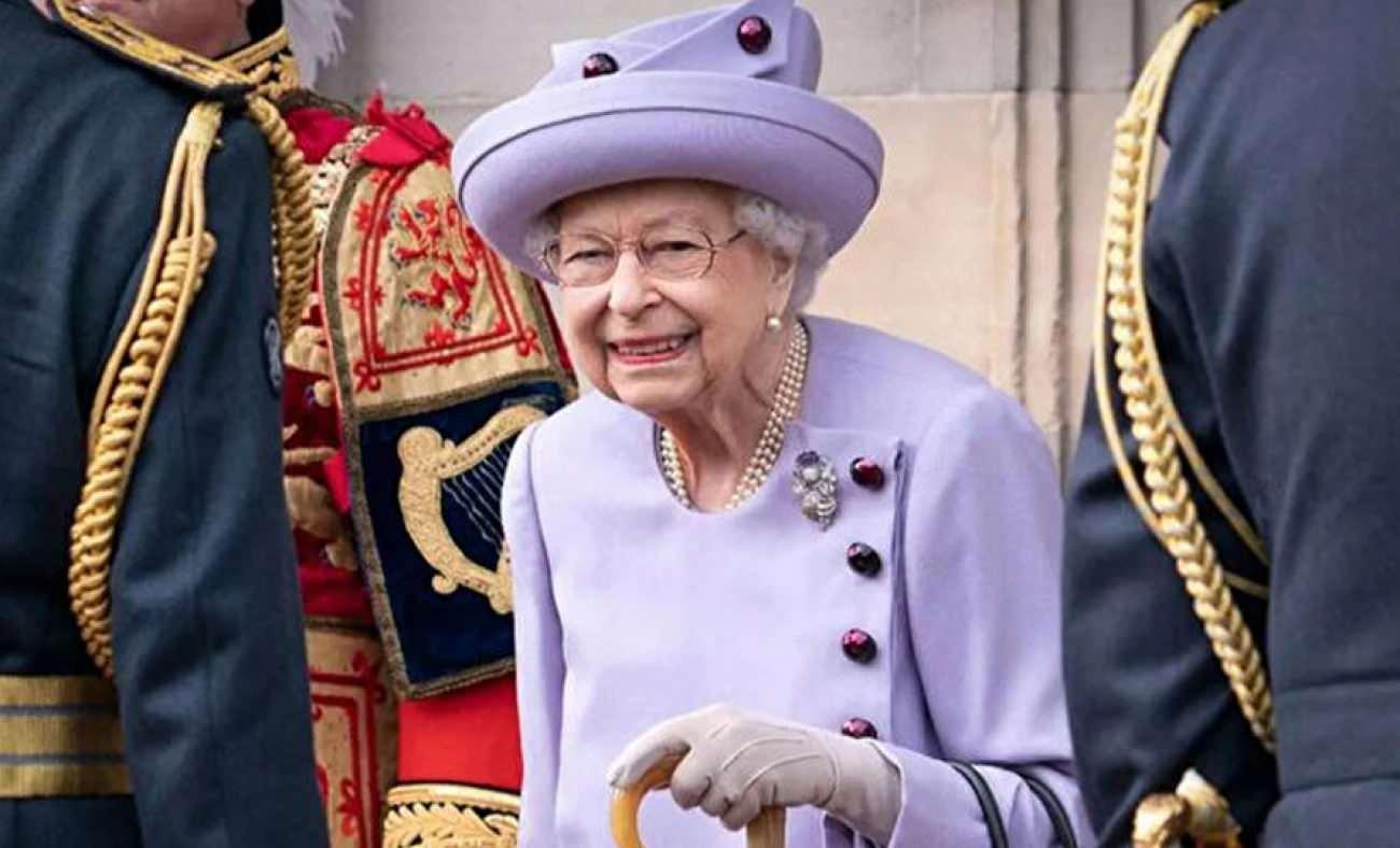 It was kept secret!  Queen  Elizabeth, contrary to popular belief, is already dead. 