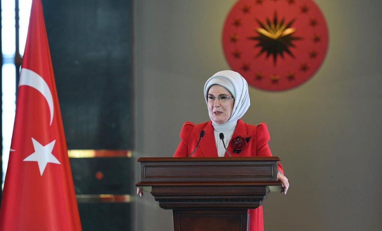 Emine Erdoğan: Kadir Gecemiz mübarek olsun