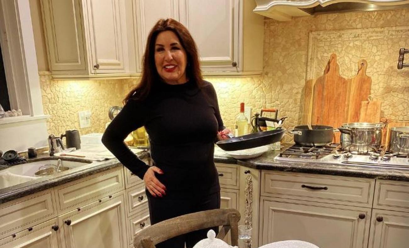 Nükhet Duru tayt açıklamasına son noktayı koydu! "Tayt kıyafet değil"