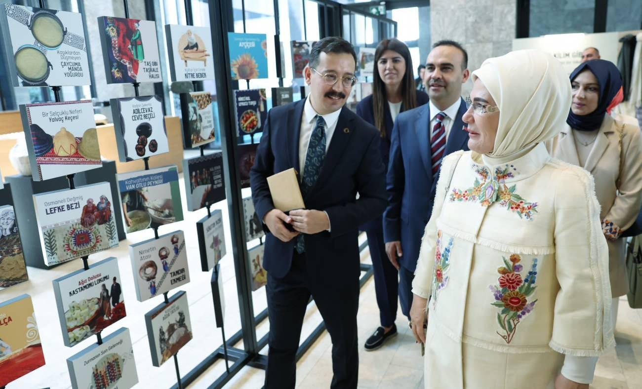 Emine Erdoğan yeni projeyi böyle duyurdu! "Kadim hikâyeye kulak verelim"