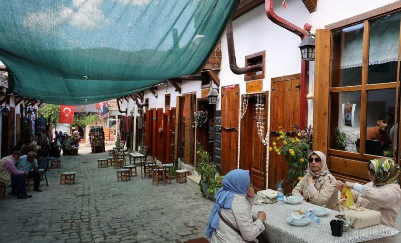 Türkiye'de tek! Sivas'ın Divriği ilçesinde Kadın eli değdi, bereket geldi