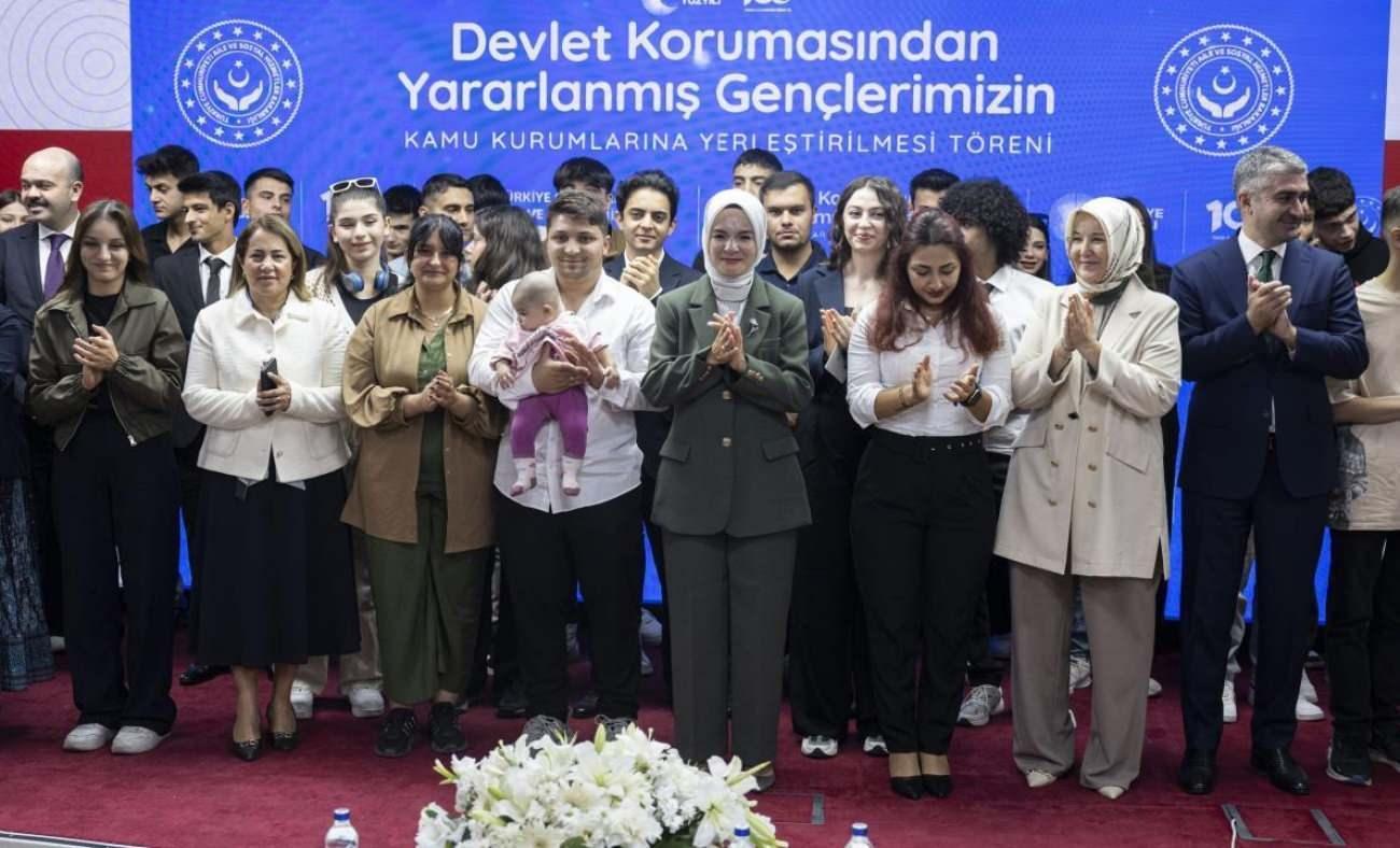Mahinur Özdemir Göktaş: Devlet korumasında yetişen 729 genç kamuya ataması yapılacak!