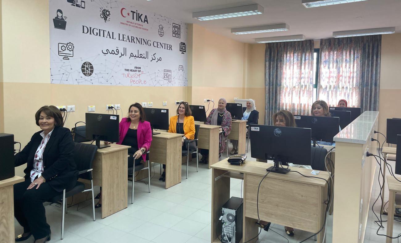 TİKA, Filistinli kadınlara mesleki eğitimlerin verileceği "Dijital Eğitim Salonu" kurdu!