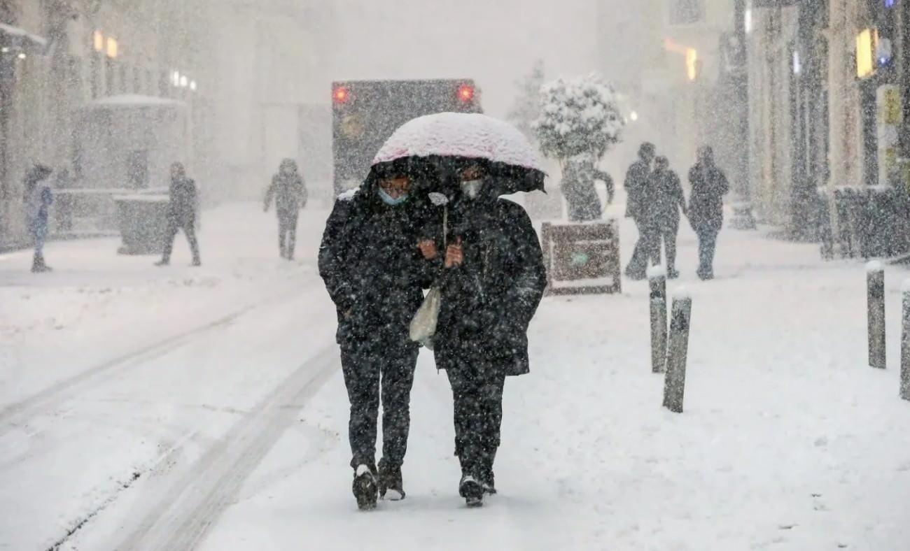 Meteoroloji uzmanları duyurdu: İstanbul'a ilk kar ne zaman yağacak? 8 Ekim hava durumu