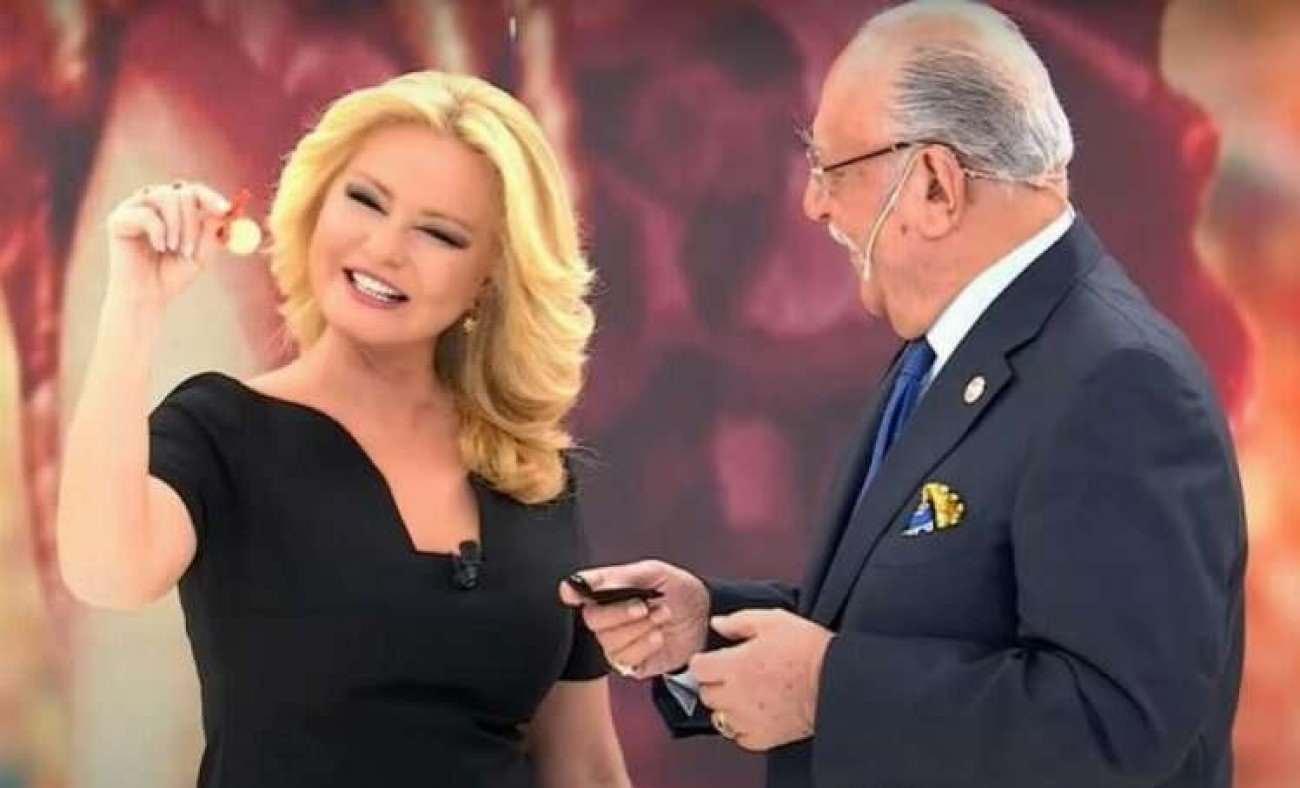 M&uuml;ge Anlı'ya doğum g&uuml;n&uuml;nde Rahmi &Ouml;zkan'dan altın hediyesi!