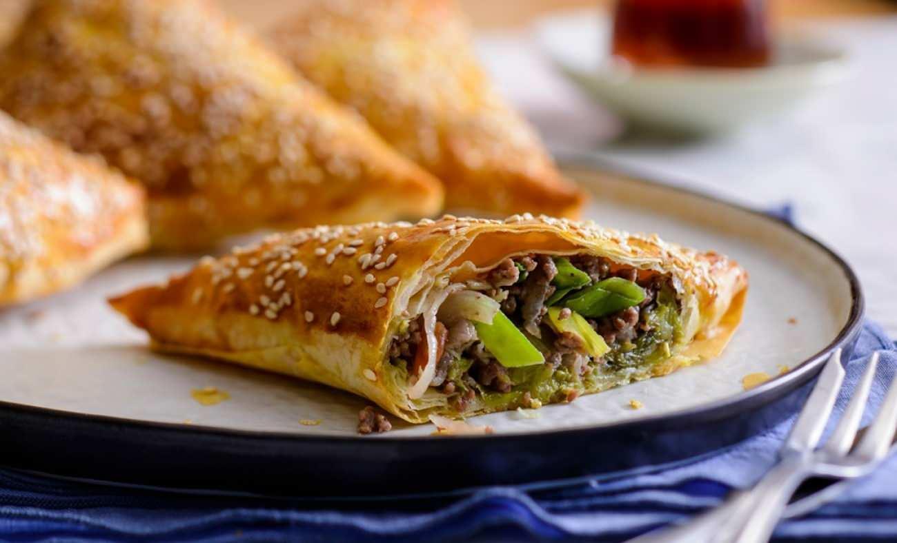 Kıymalı tortilla böreği nasıl yapılır? Esra Tokelli'den pratik tortilla böreği tarifi