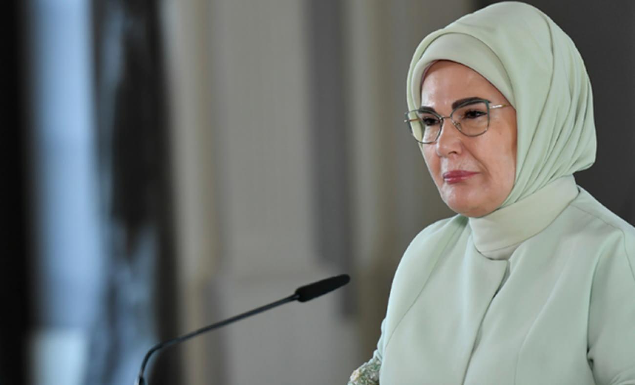 Emine Erdoğan Şeyha Fatima Bint Mubarak ile çocuk evleri sitesinine ziyarette bulundu