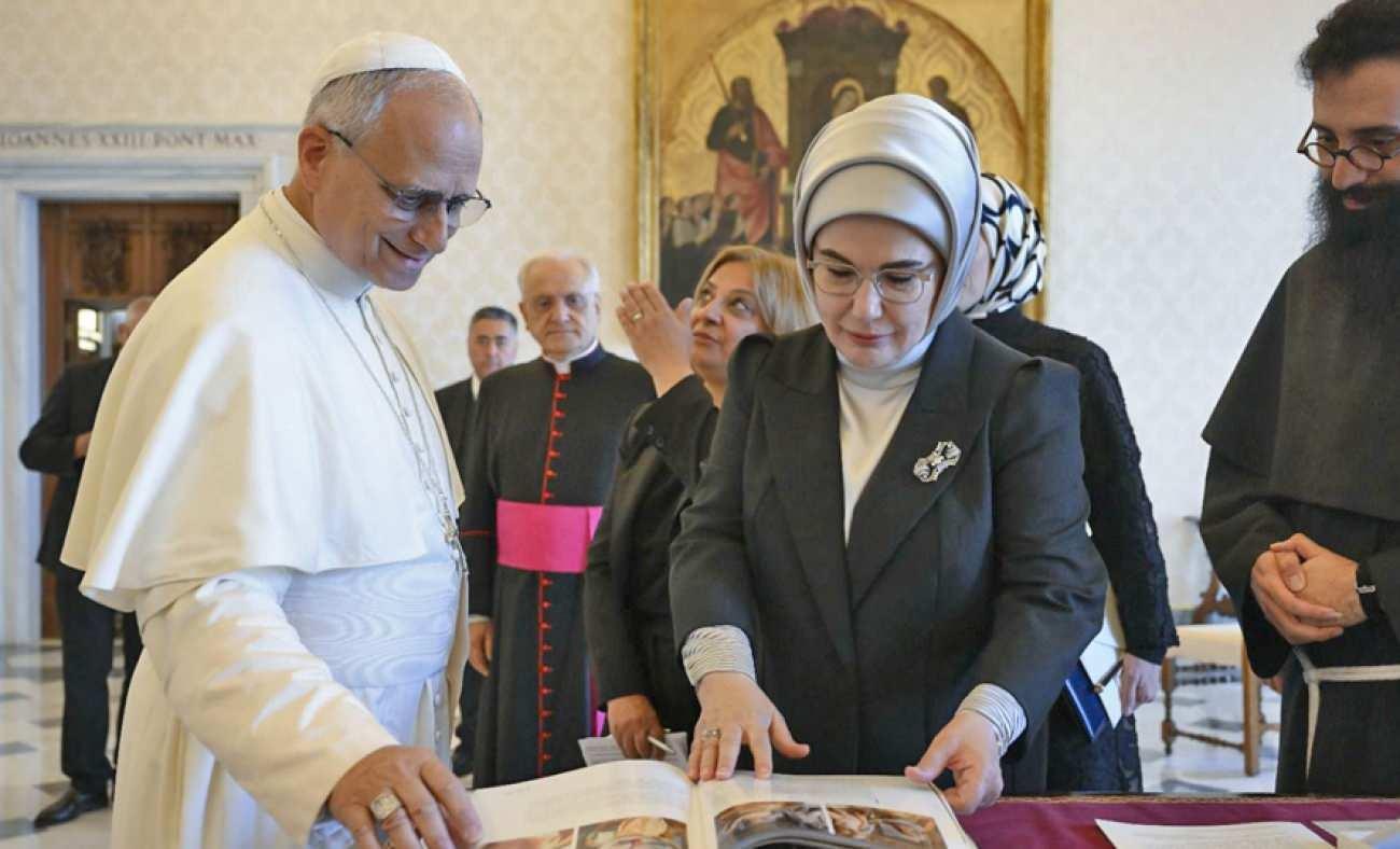 Emine Erdoğan Papa 14. Leo ile görüştü