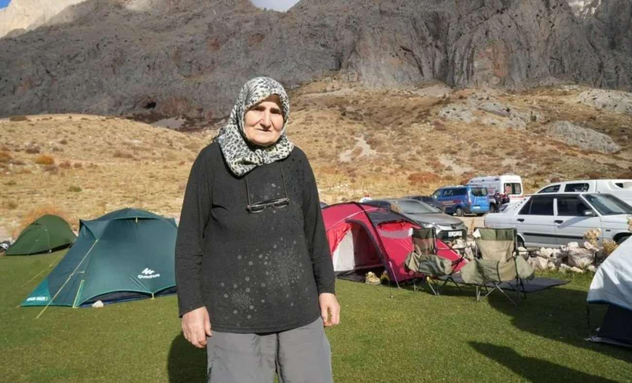 Yaşına meydan okuyan kadın: 73’lük dağcı herkesin hayranlığını kazandı!