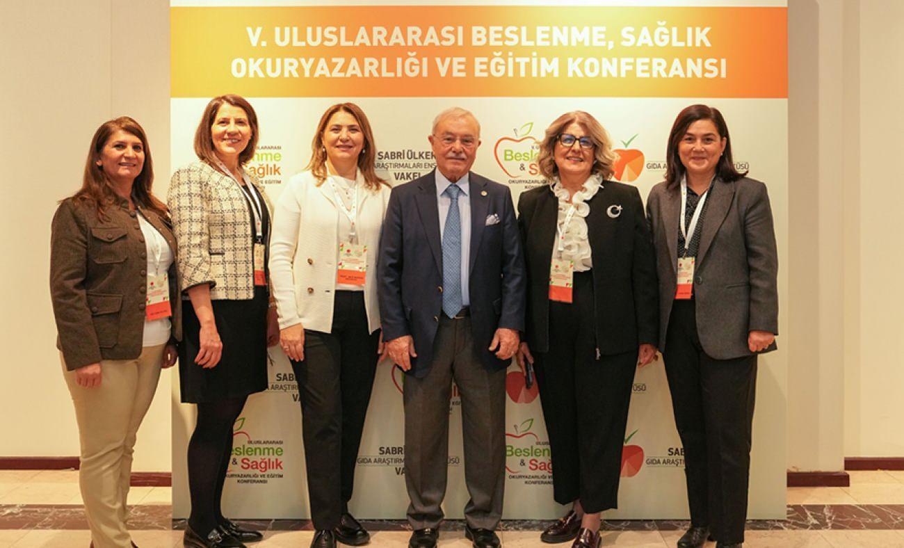 "Uluslararası Beslenme Sağlık Okuryazarlığı ve Eğitim Konferansı" bu yıl da yoğun ilgi gördü